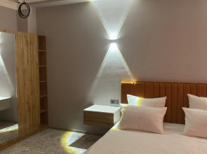 Hectors Hotel (Гектор)