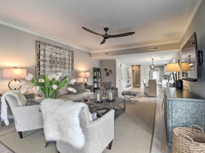 Pet-friendly Villa w/ Balcony in Bluffton!