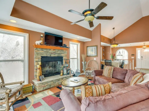 2 Mi to Ski Resort: Beech Mtn Home w/ Fire Pit!