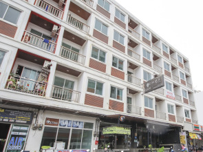 OYO 75321 Gemma Patong