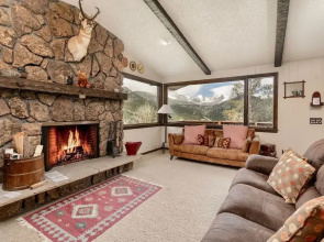 Salmans Bear Cove Family Vacation At Windcliff 4 Bedroom Home by RedAwning