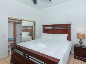 Pineapple Villa 442 2 Bedroom Condo by RedAwning
