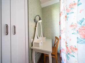 Dom Vverhdom Guest House