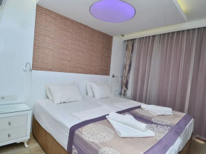 Tropic Beach Club Side