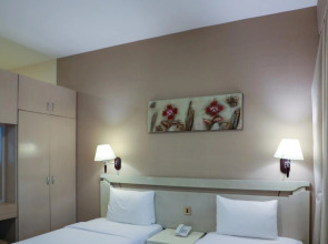 West Zone Pearl Hotel Apartments