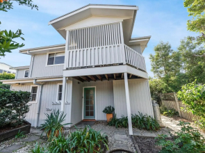 Hyams Seaside Apartment 4pm Check Out Sundays