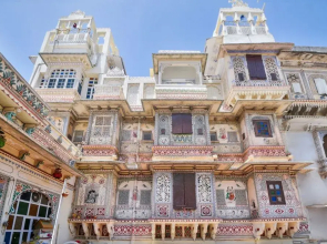 Oyo 5349 Shree Jagdish Mahal Heritage Hotel