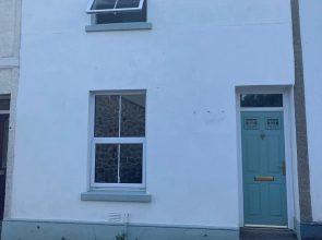 2 Bed House in Dartmoor National Park Town Cottage