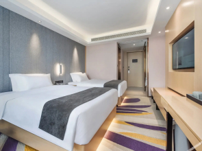 Lavande Hotels Mangshi square downtown store