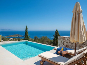 Thelxi's Suites - Brand New Seaview Suites! - Thelxi's Suite II - Brand New Seaview Suite!