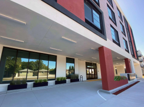 La Quinta Inn & Suites by Wyndham San Jose Airport-Downtown