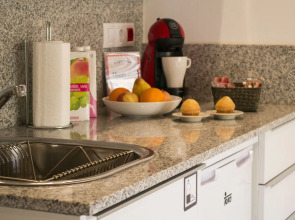 Happy People Sagrada Familia