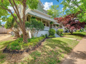 3 Mi to Liberty U: Apt w/ Full Kitchen & King Bed!
