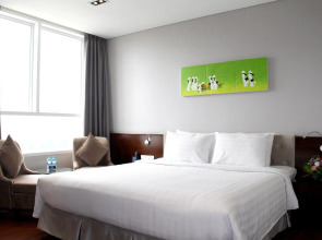 Central Palace Hotel