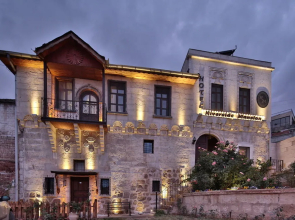 Shah Mat Hotel