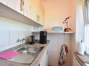 Quaint Apartment in Pepelow near Sea