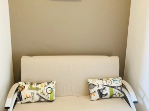 Taragon Residence Private Bedroom Suite by AirPlan