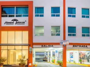 Howard Johnson Leon Avenida