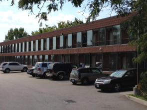 Mississauga Gate Inn