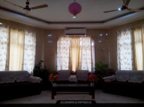 Hotel Pratap Palace
