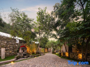 Jianglu Village Dawn Resort