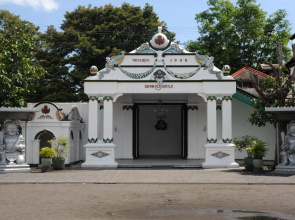 RedDoorz near Adisucipto Airport