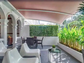 Island Patong Beachfront Apartments