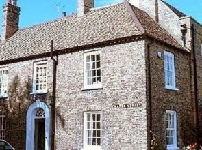5 Chapel Street