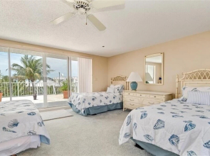 S-2740 Shore Lane 4 Bedroom Home by RedAwning