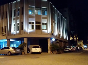 Sleep In Guest House