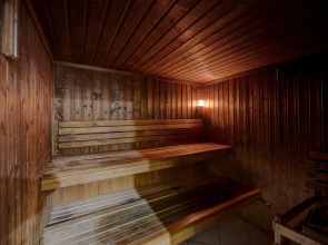 Howard Johnson Plaza By Wyndham Dubai Deira