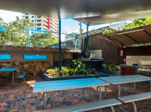 Aristocrat Apartments