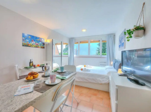 Gelsomino Apt. 5 Front Lake