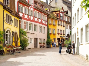 G¿ehaus am Schlossplatz, Z. 5