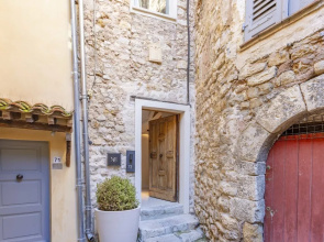 Mougins Luxury Retreats