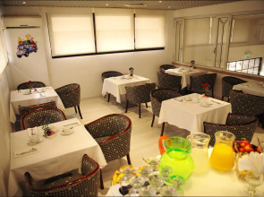 Best Western Regency Suites