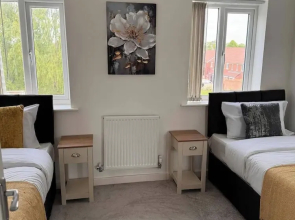 Coventry Chic City House - 3 Beds