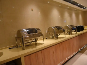 精途酒店信阳新玛特店