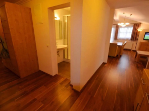 Select Apartments by Alpen Apartments