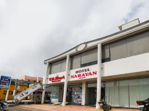OYO 49837 Hotel Narayan Executive
