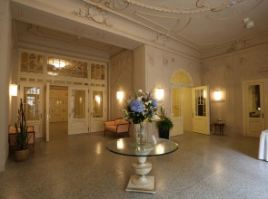 Grandhotel AMBASSADOR National House