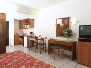 Panas Holiday Village