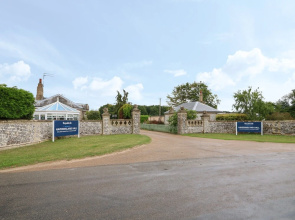32 Lake View, Norwich