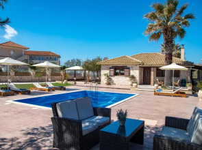Iguana Villa