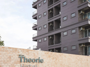 Theorie Hotel Sukhumvit 107 by SLH