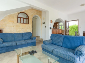 Villa Cleopatra Large Private Pool Walk to Beach A C Wifi - 3437