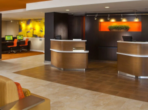 Courtyard by Marriott Memphis East/Park Avenue