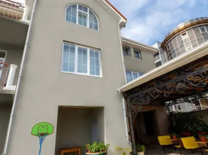 Asya Guest House