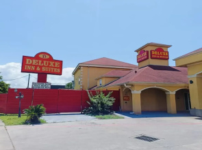 Capital O Deluxe Inn Channelview Houston I-10