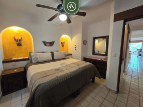 Ocean View 1Br Condo-balcony-beach-pool 406